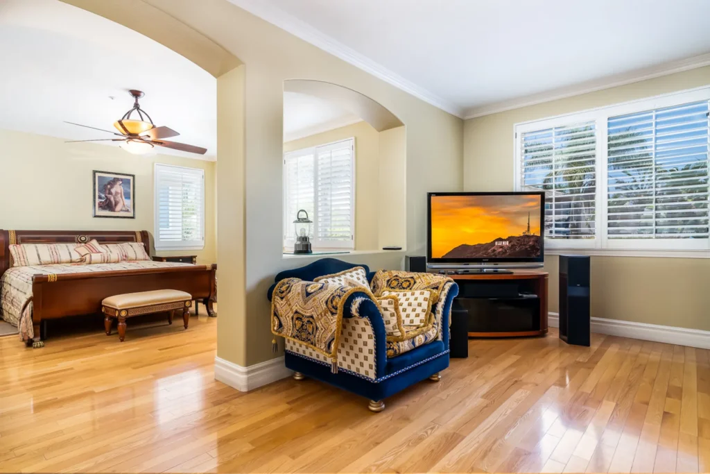 Professional real estate photography — bedroom
