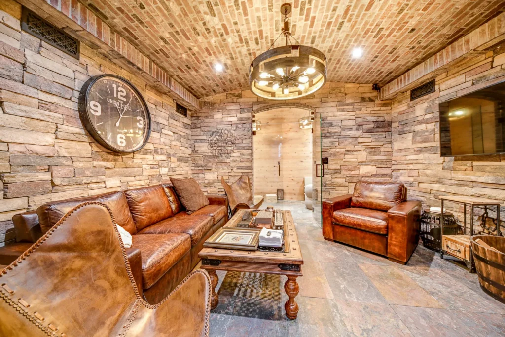 Real estate photography - man cave