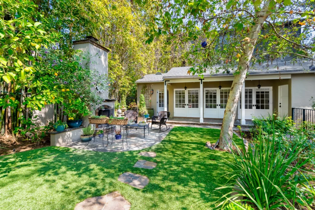HDR real estate photography — backyard and patio