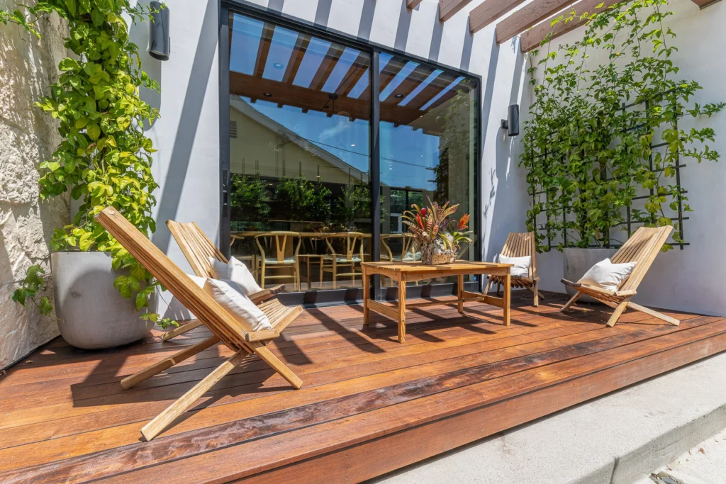 HDR real estate photography — exterior or living space