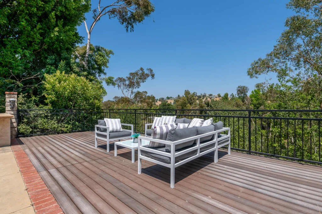 HDR real estate interior photography — backyard