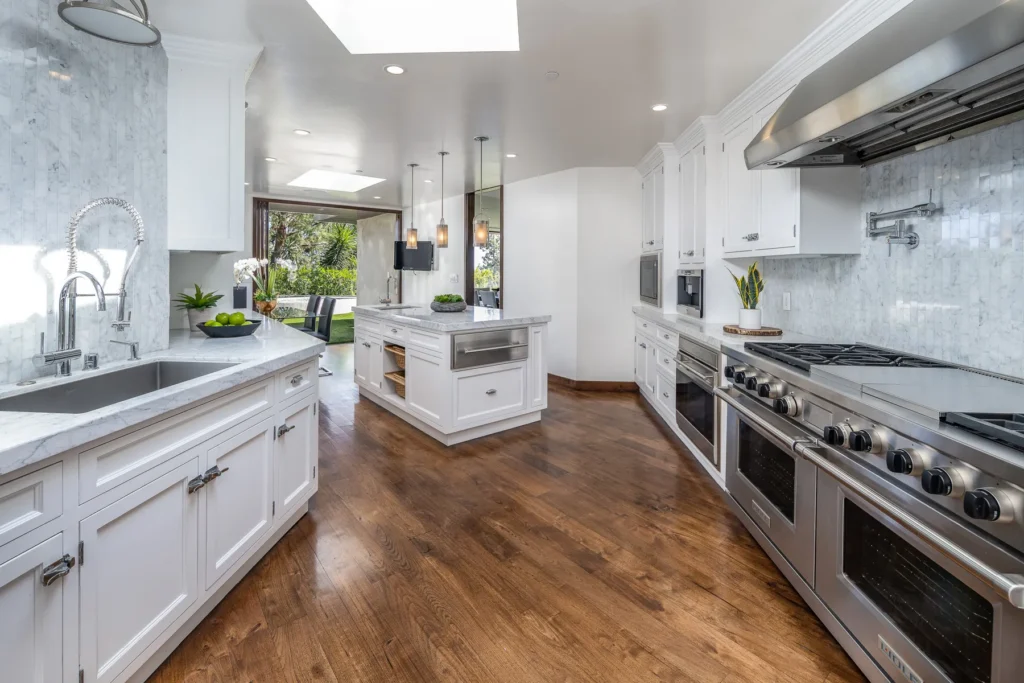 Professional real estate photography — kitchen