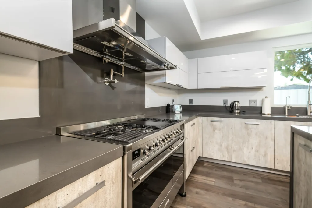 Real estate interior photography- luxury kitchen