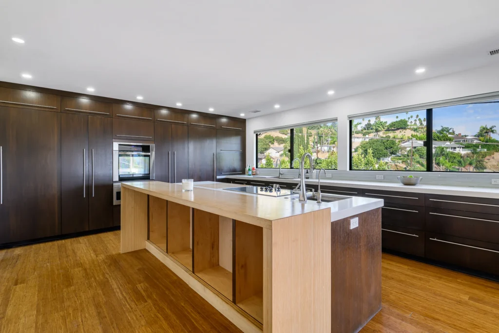 Real estate photography — kitchen