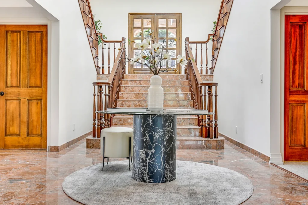 Real estate photography — foyer