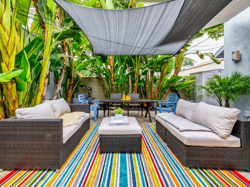 Real estate photography — backyard or patio