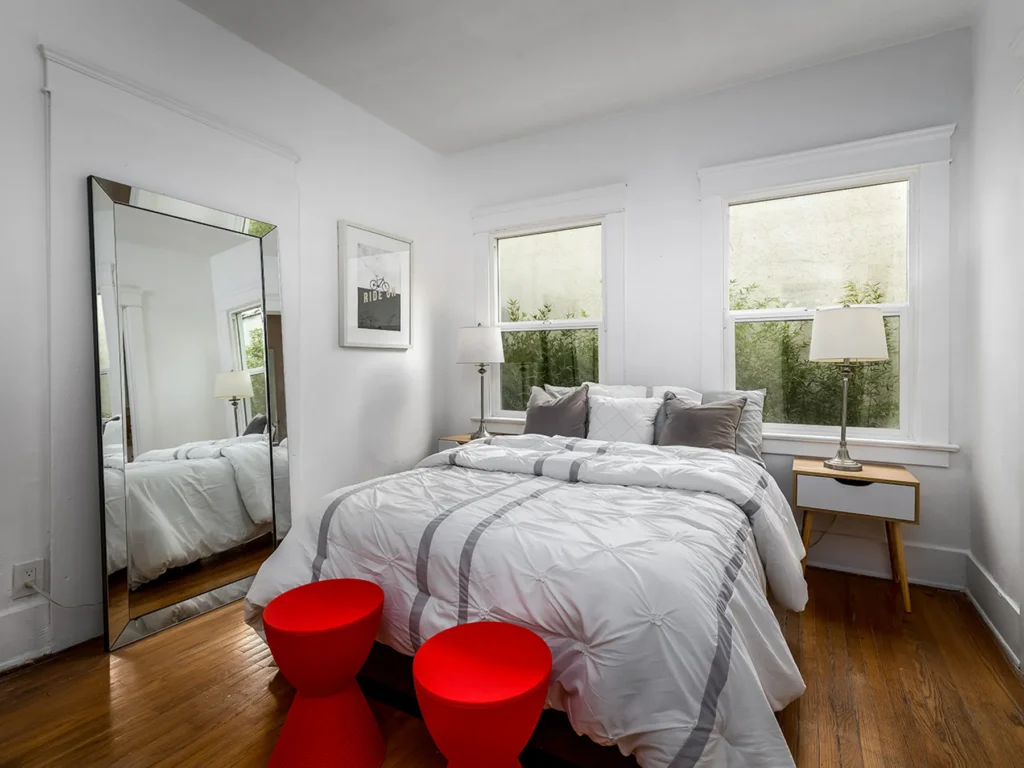 Real estate photography — bedroom