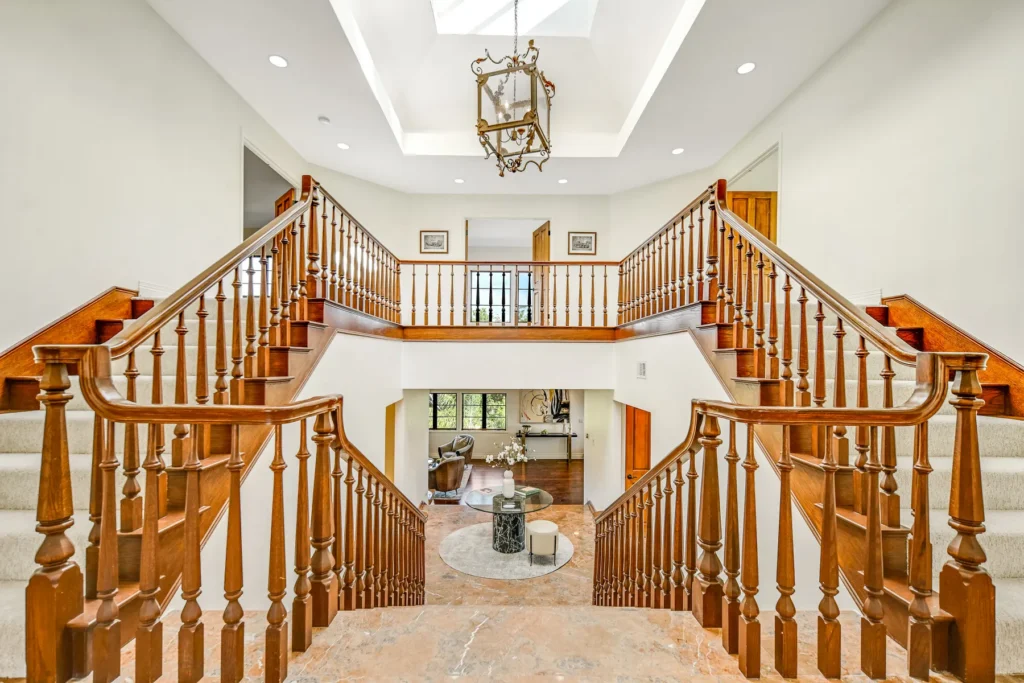 Real estate photography — foyer, hallway