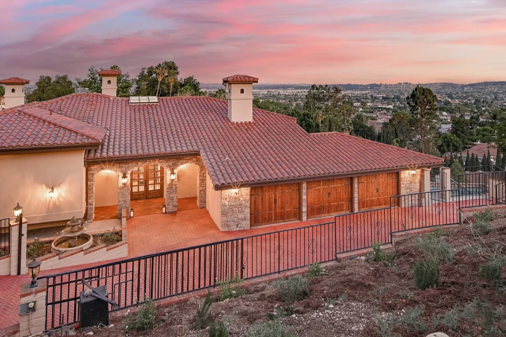 Real estate photography — exterior of home, twilight