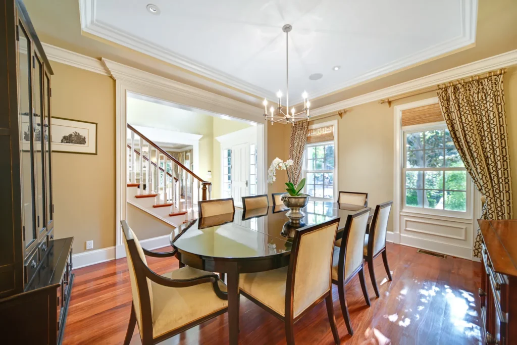 HDR real estate photography — dining or living area