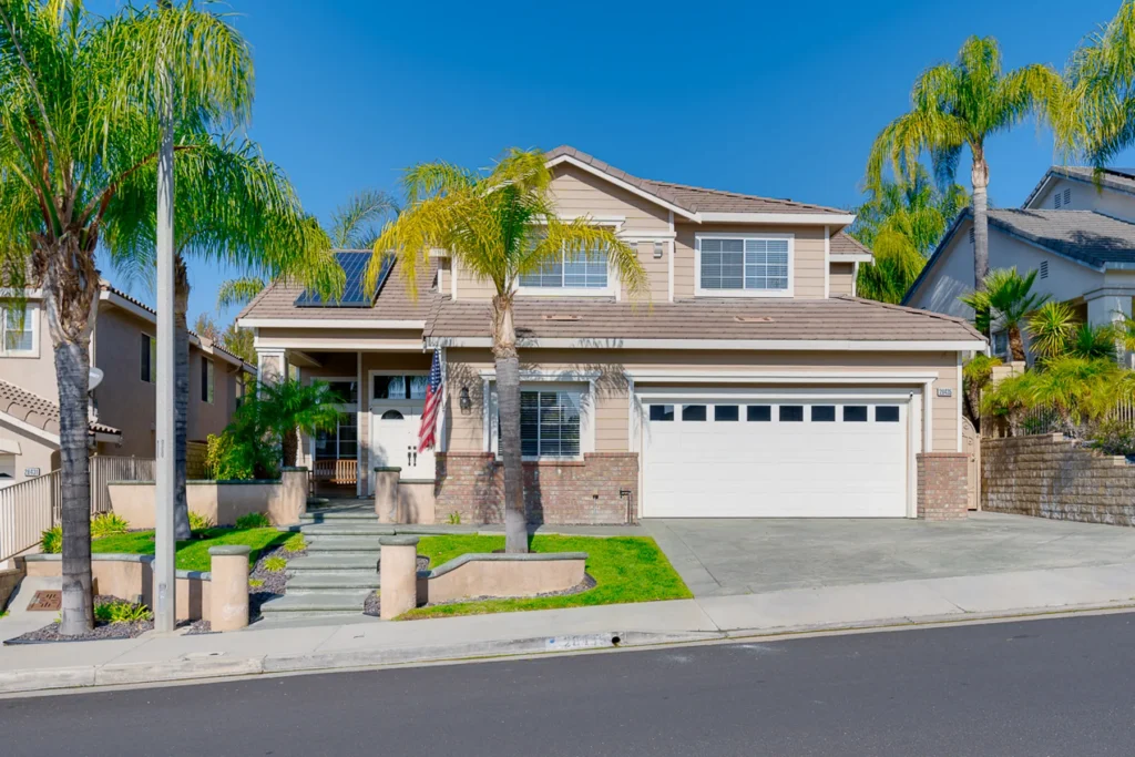 Real estate photography — exterior of residential property
