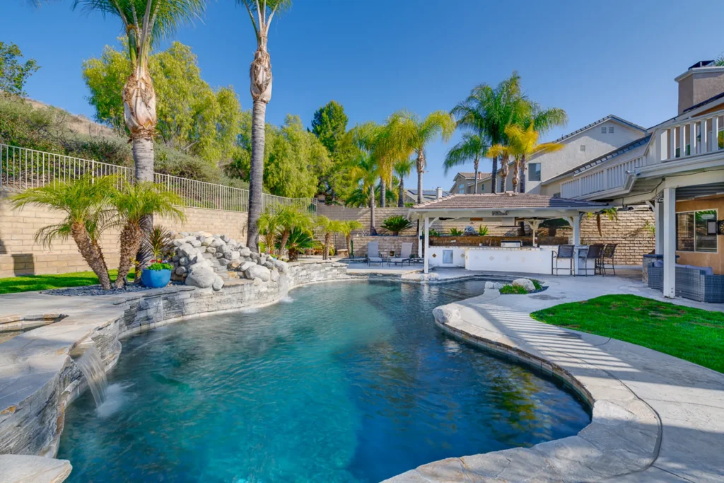 HDR real estate photography - Backyard, Patio